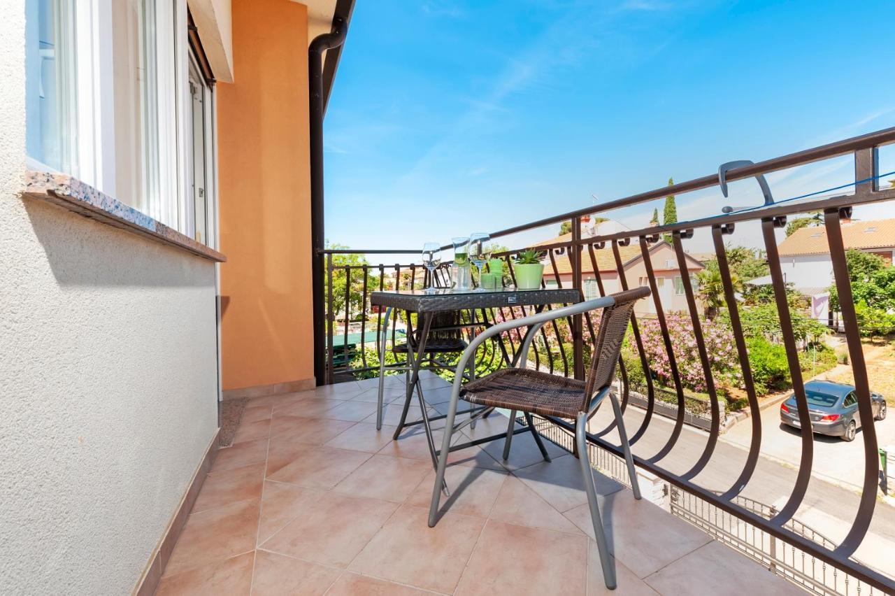 Banko Apartments Ровинь Экстерьер фото