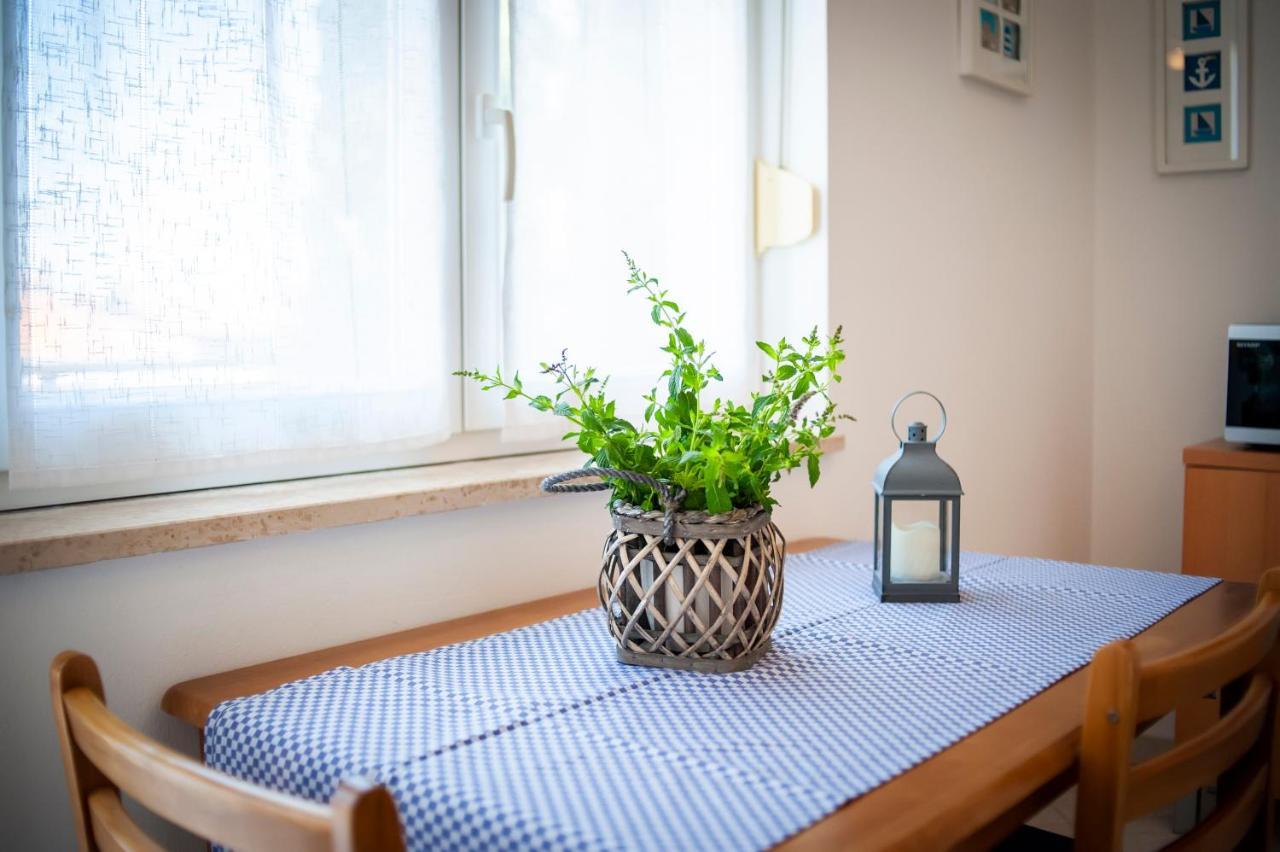 Banko Apartments Ровинь Экстерьер фото