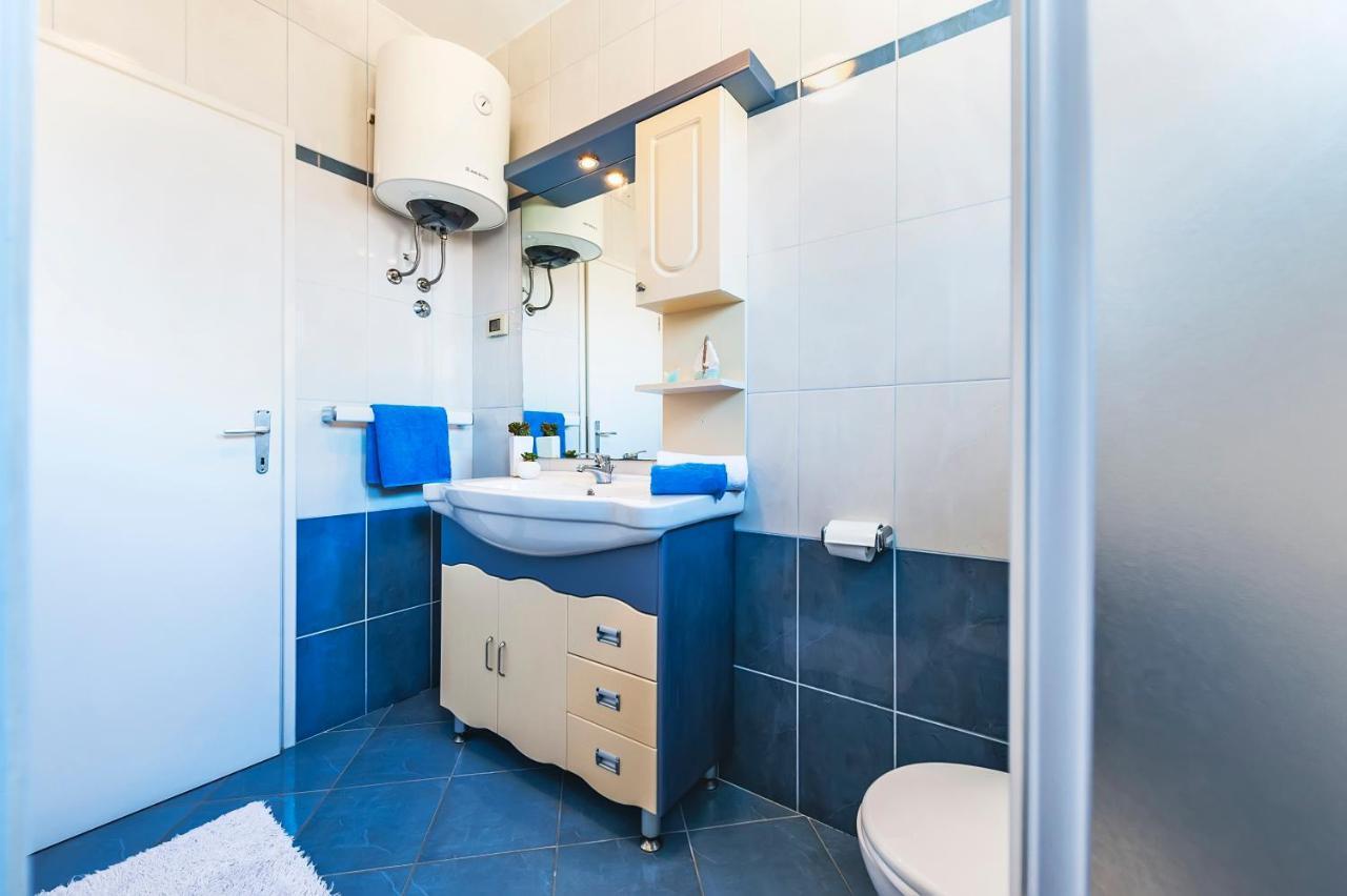 Banko Apartments Ровинь Экстерьер фото