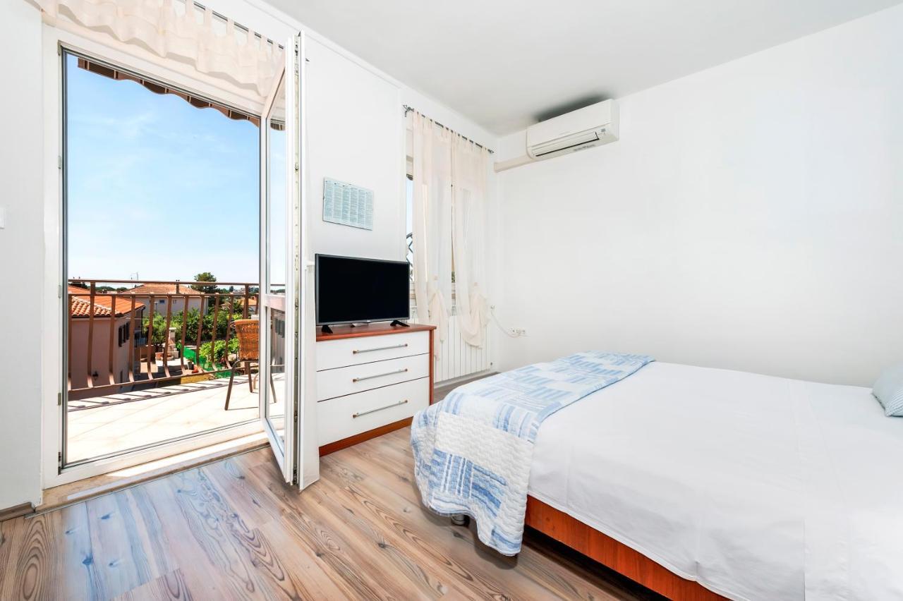 Banko Apartments Ровинь Экстерьер фото